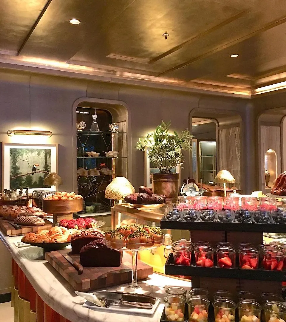 *****  Hotel de Crillon París Francia